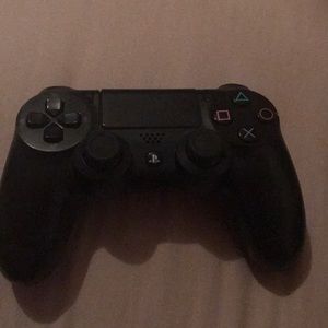 PS4 controller (black)
